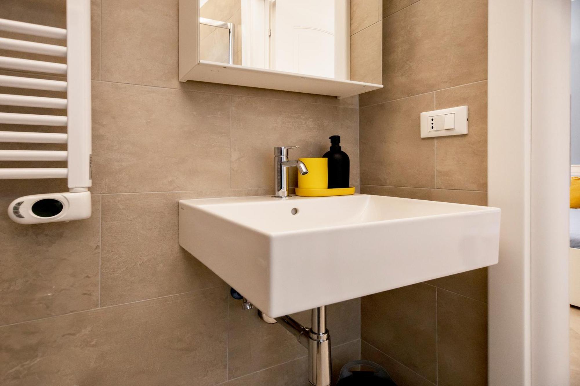 Live Roma - Chez Le Roi Luxury Apartment Ngoại thất bức ảnh
